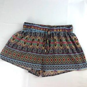 Solemio flowy shorts size M